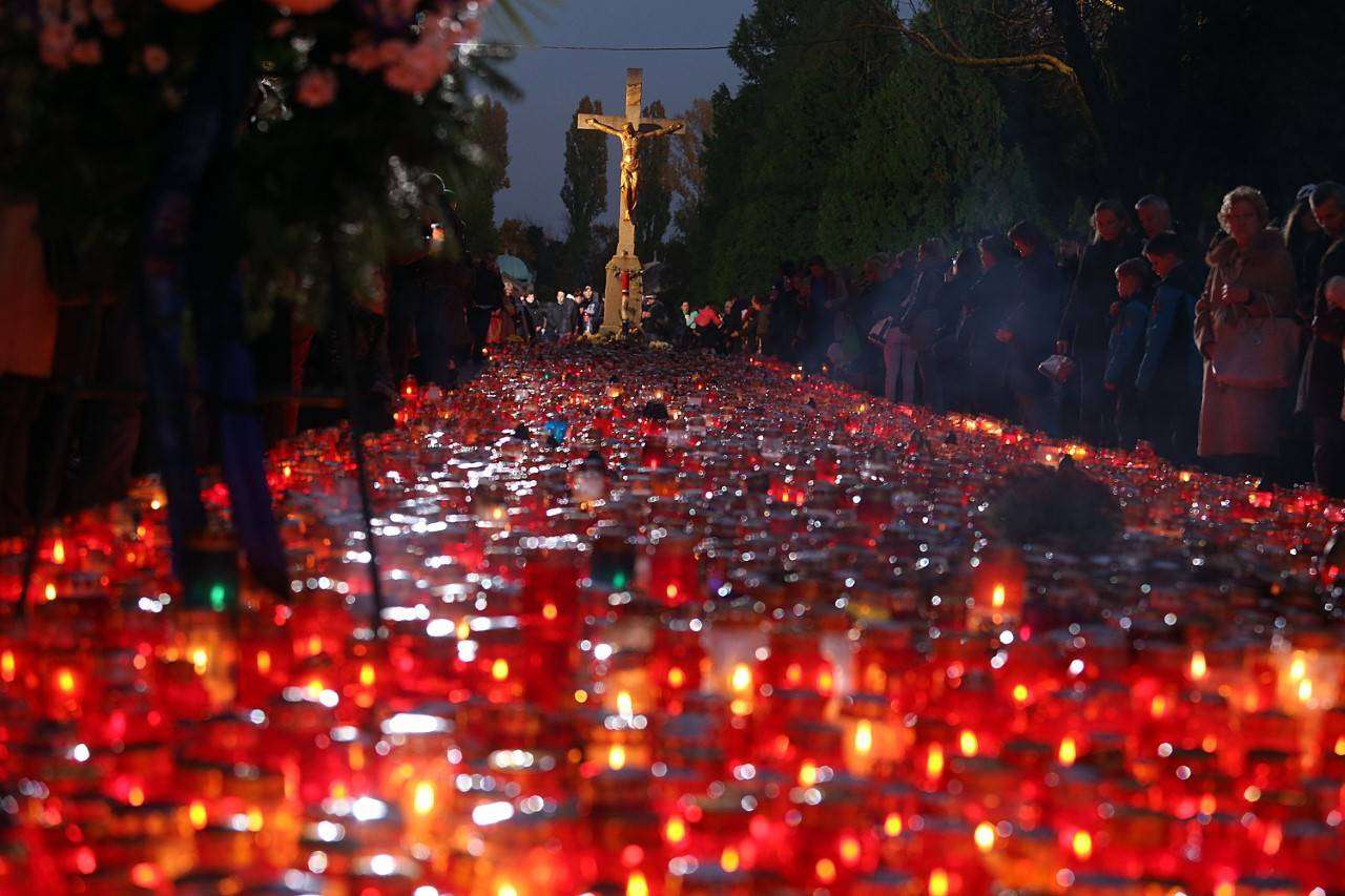 Svi sveti - Blagdan živog čovjeka!